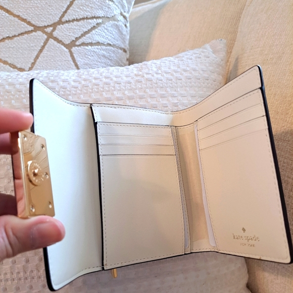 NWT KATE SPADE Colorblock Tan Brown Leather Wallet with Card Slots NEW WITH TAG - Picture 4 of 5